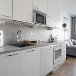 Modern 1br With Sauna & Balcony דירה טמפרה