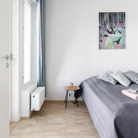 Modern 1br With Sauna & Balcony *