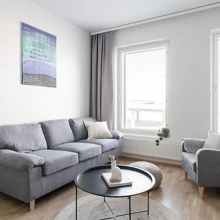 Apartment Modern 1br With Sauna & Balcony