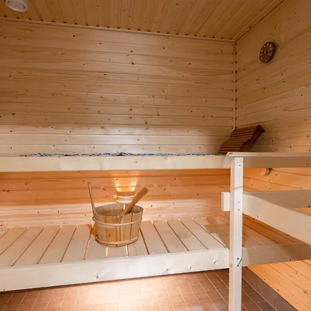 Modern 1br With Sauna & Balcony Apartment