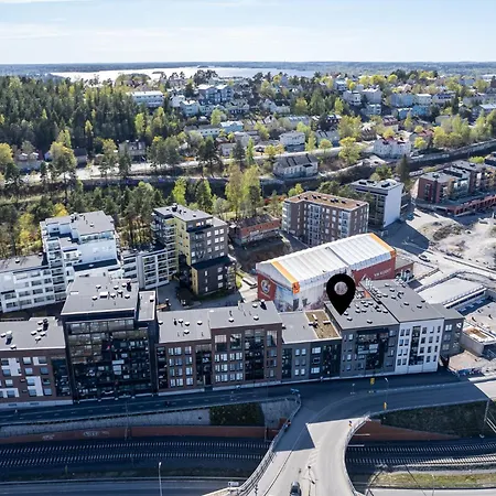 Apartment Modern 1br With Sauna & Balcony